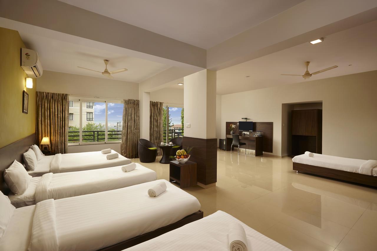 ไฮแลนด์ โฮมส์ บัดเจ็ต Hotel ปณชี ภายนอก รูปภาพ
