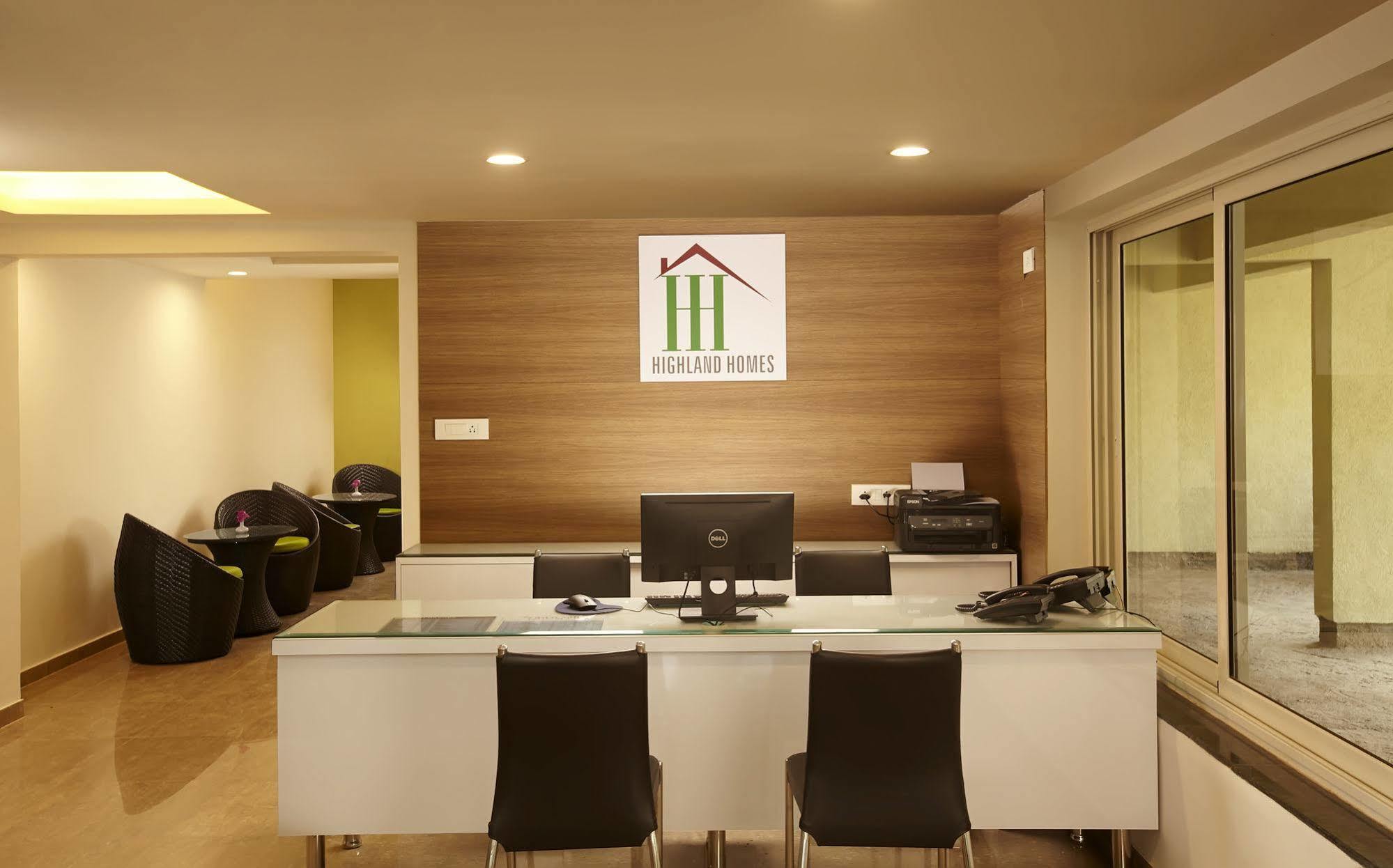 ไฮแลนด์ โฮมส์ บัดเจ็ต Hotel ปณชี ภายนอก รูปภาพ